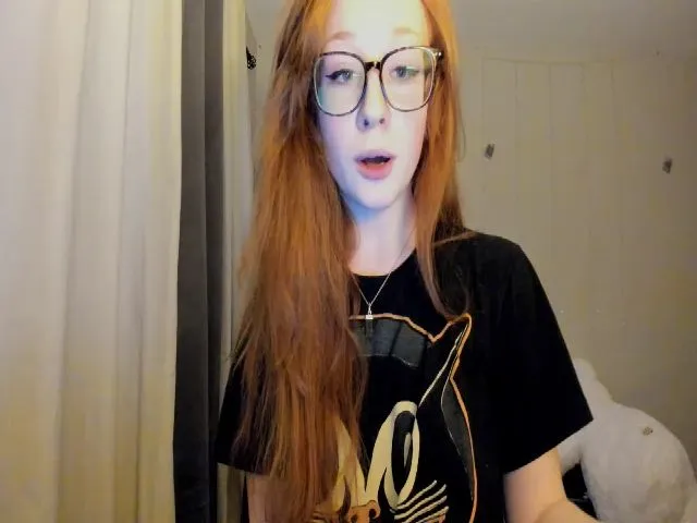 Live sex webcam photo for Haileystormxo #252325980