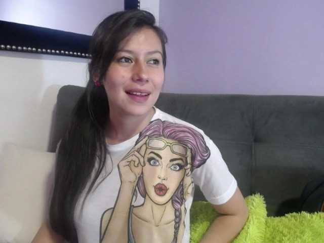 Live sex webcam photo for Manevalki01 #241186025