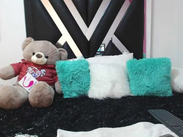 Live sex webcam photo for lisawill #241428489