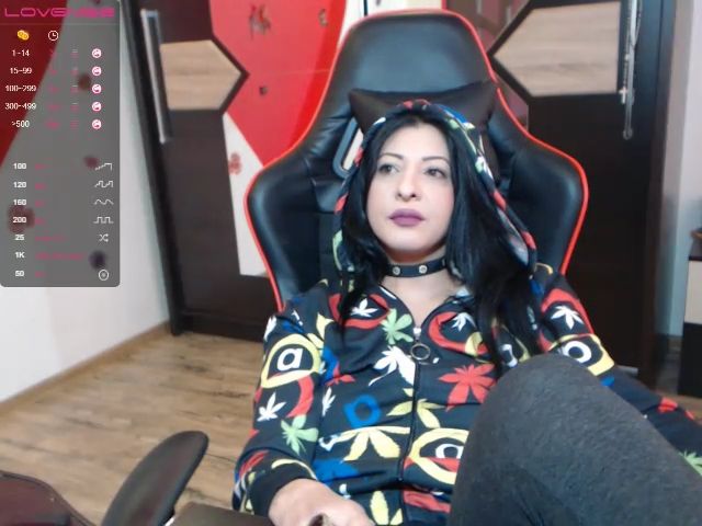 Live sex webcam photo for Joanna4you_ #252805367