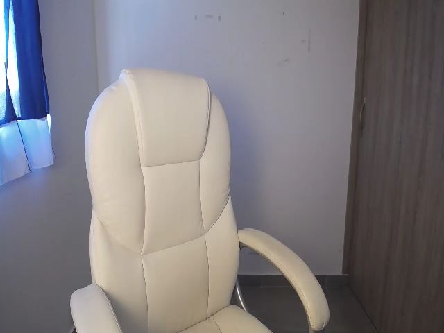 Live sex webcam photo for Littlelisa__ #254889936