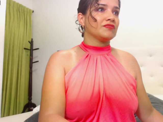 Live sex webcam photo for GlendaStar #241290282