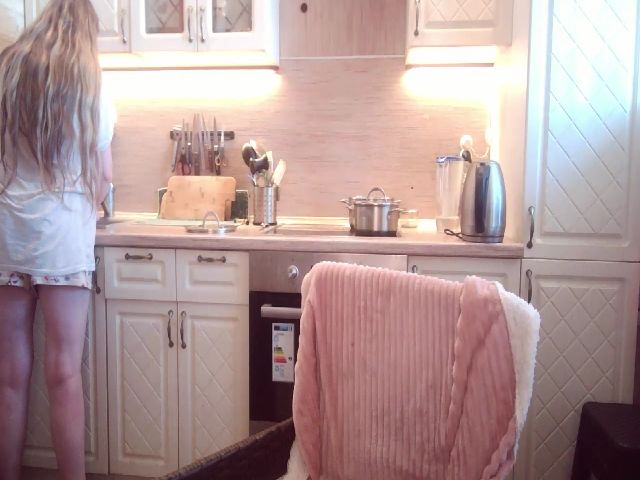 Live sex webcam photo for JaneGrey111 #257424029