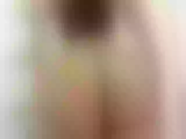 Live sex webcam photo for Sexyzoe_69 #252658666