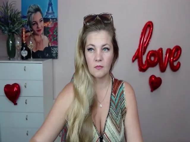 Live sex webcam photo for Next_ToMe #256982653