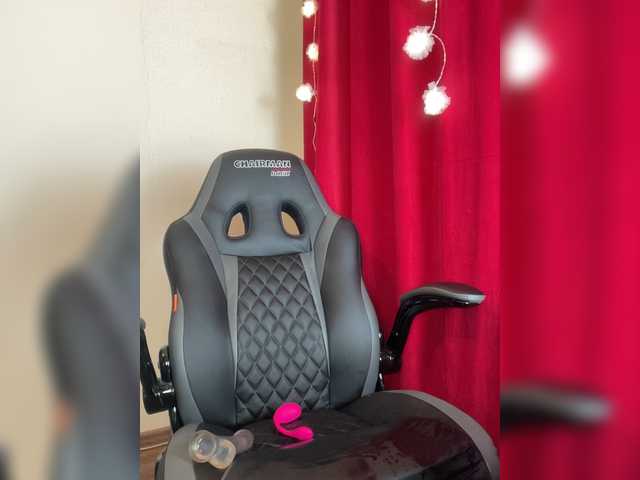 Live sex webcam photo for MistyPhoenix #251699343