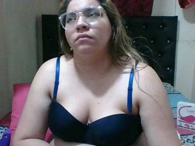 Live sex webcam photo for Victoriamor #241356554