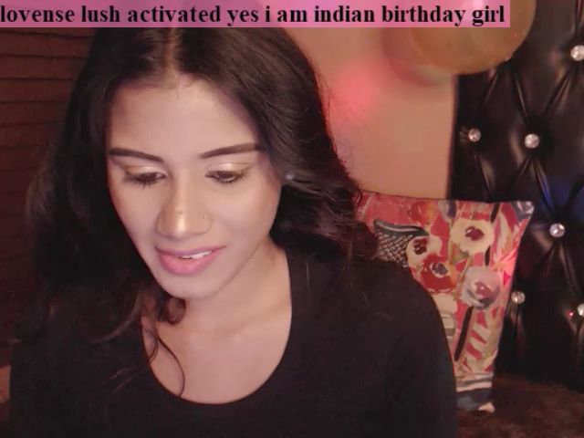 Live sex webcam photo for PARADISEQEEN #253536703