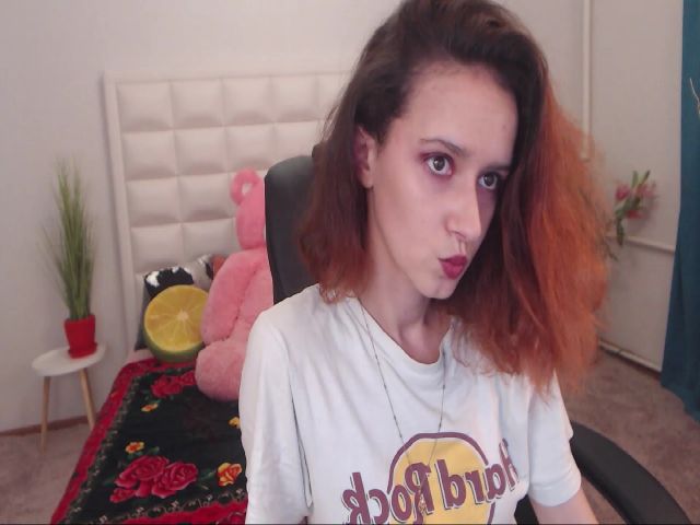 Live sex webcam photo for IrisNichols #254607743