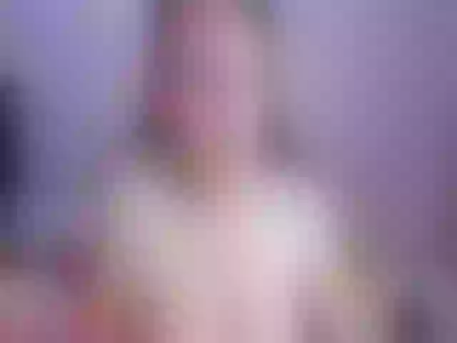 Live sex webcam photo for Sweeetx69 #259528318