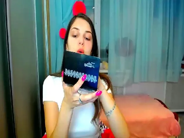 Live sex webcam photo for Margo_Bim_ #256169244