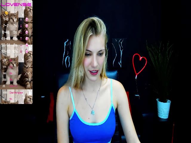 Live sex webcam photo for LiliManchest #263257401