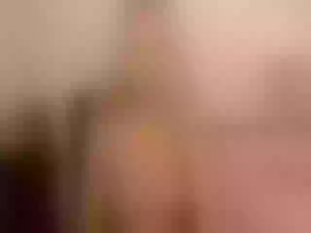 Live sex webcam photo for LoreenThornon #256421335