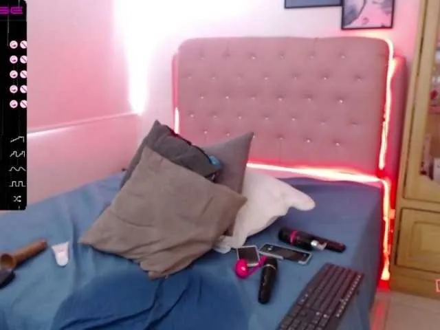 Live sex webcam photo for yessika-xx #261529058