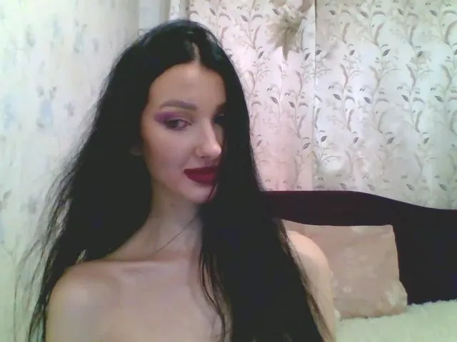 Live sex webcam photo for GirlPlayy #258472114