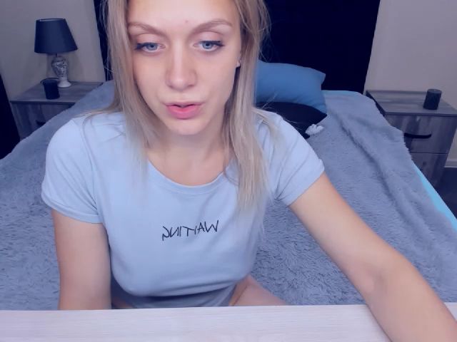 Live sex webcam photo for MeganKind #258002815