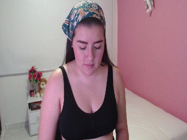 Live sex webcam photo for Frida_porn #255798432