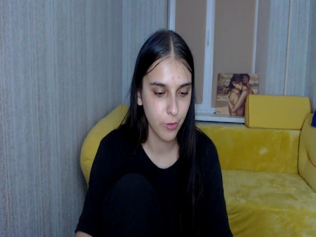 Live sex webcam photo for Areissa #258823458