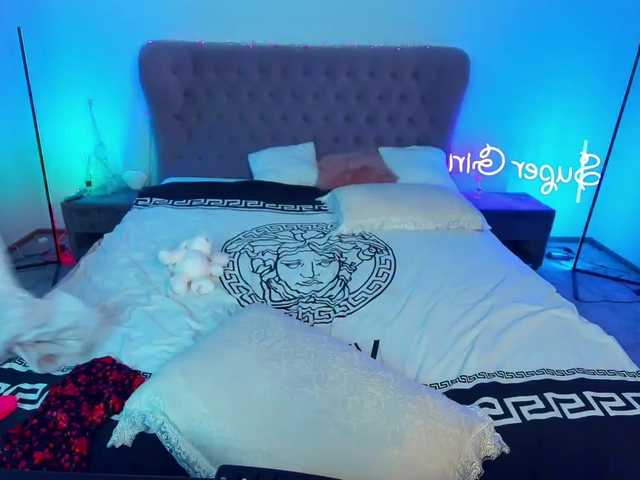 Live sex webcam photo for RayLenee #248583323