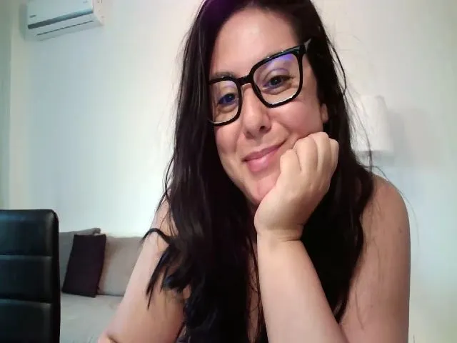 Live sex webcam photo for SILKYWOMAN #258246770