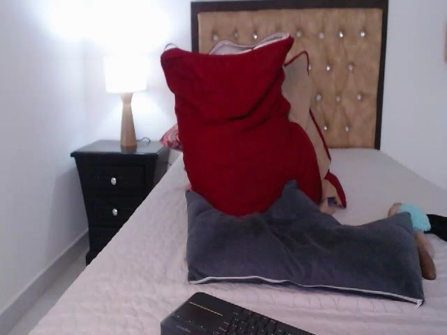 Live sex webcam photo for Manelik_benz #264642378