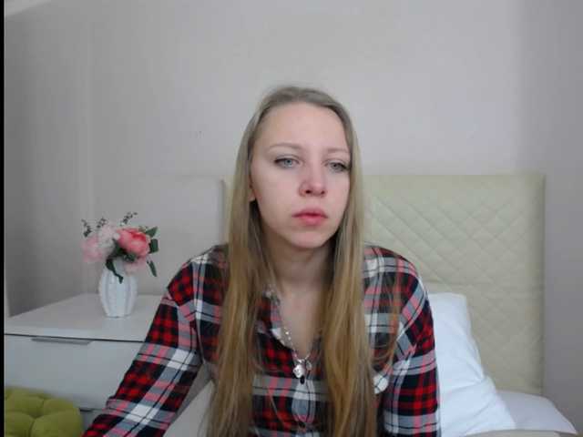 Live sex webcam photo for CorneliaXhot #241063626