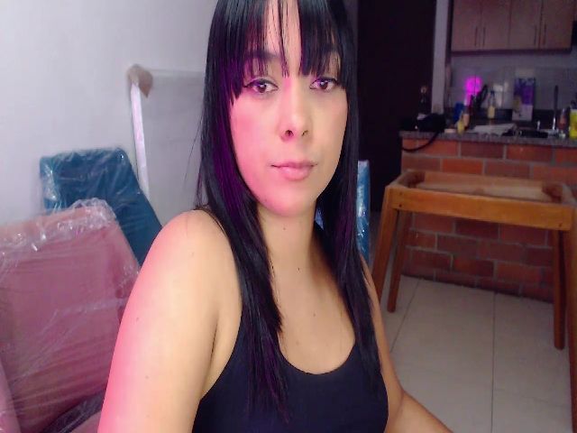 Live sex webcam photo for SalomeFrancoo #260442832