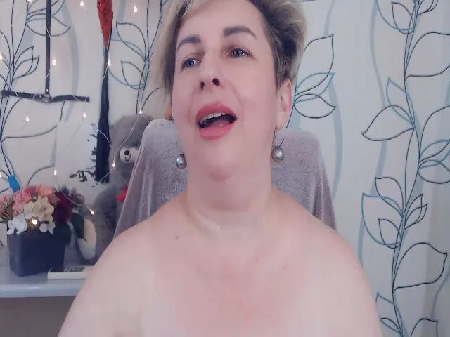 Live sex webcam photo for DepravedMadam #253707497