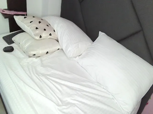 Live sex webcam photo for Lorena_lesli #262315693