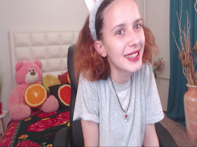 Live sex webcam photo for IrisNichols #257115865