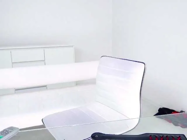 Live sex webcam photo for MsNinaGoddess #241104818
