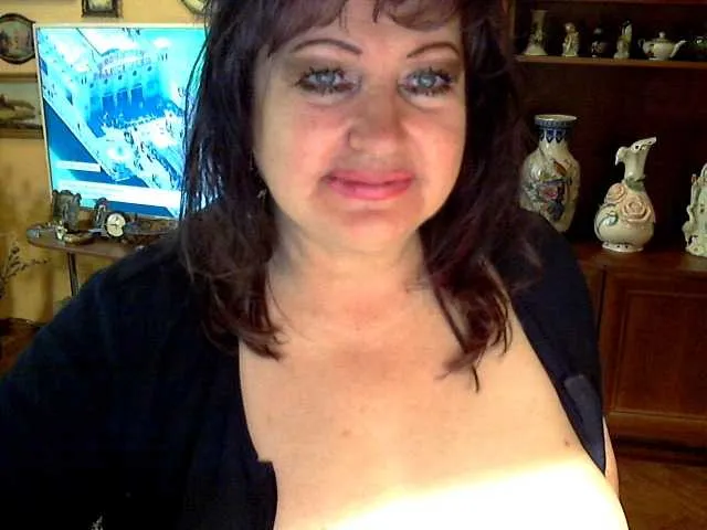 Live sex webcam photo for ElenaZed #287984965