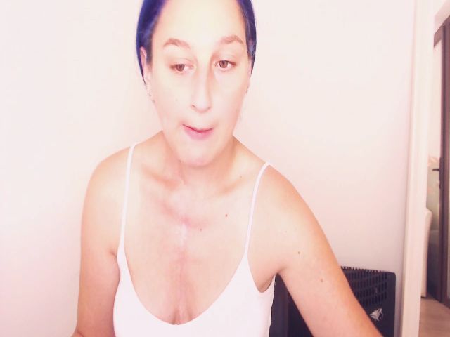 Live sex webcam photo for wetkittycum #257753946