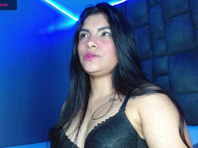 Live sex webcam photo for lolaastars1 #250604085