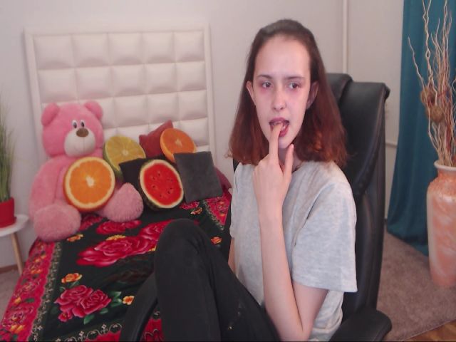 Live sex webcam photo for IrisNichols #257221556