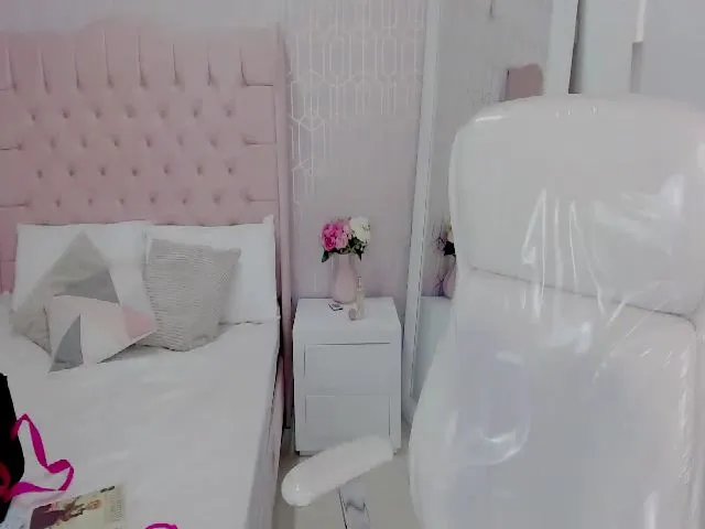 Live sex webcam photo for Eva_adamss #253940433