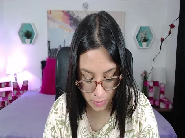 Live sex webcam photo for Sexualmilena #263960911