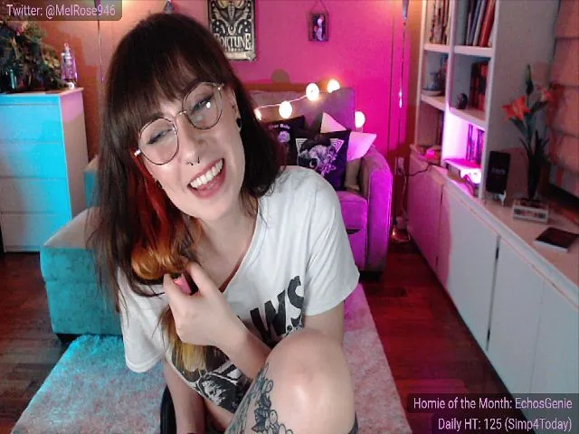 Live sex webcam photo for MelanieRo #255245177