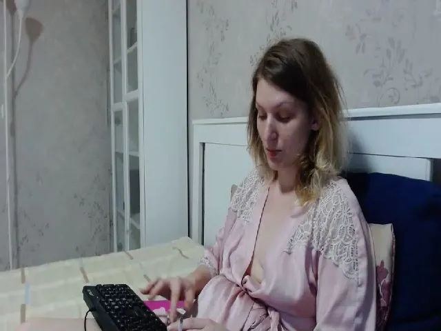 Live sex webcam photo for GlamyWife #262910767