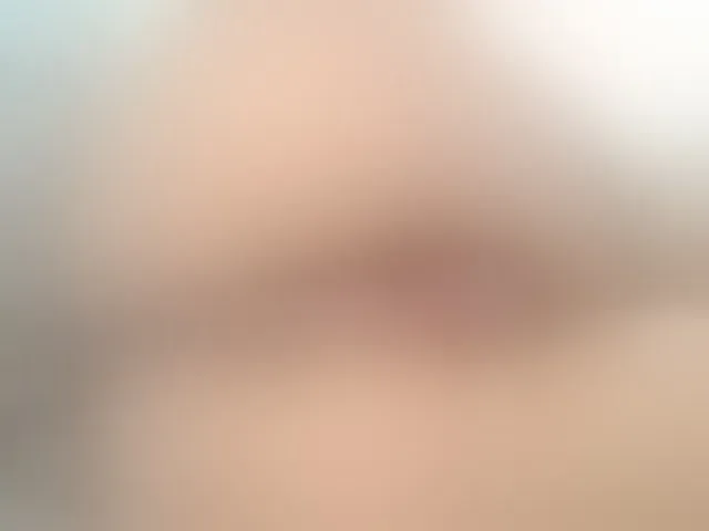 Live sex webcam photo for -HotGirl19- #240957928