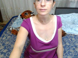 Live sex webcam photo for CrazzyBitch #240608322