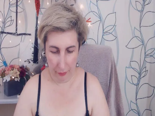 Live sex webcam photo for DepravedMadam #253737010