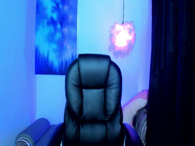 Live sex webcam photo for Angelsiinner #258647701