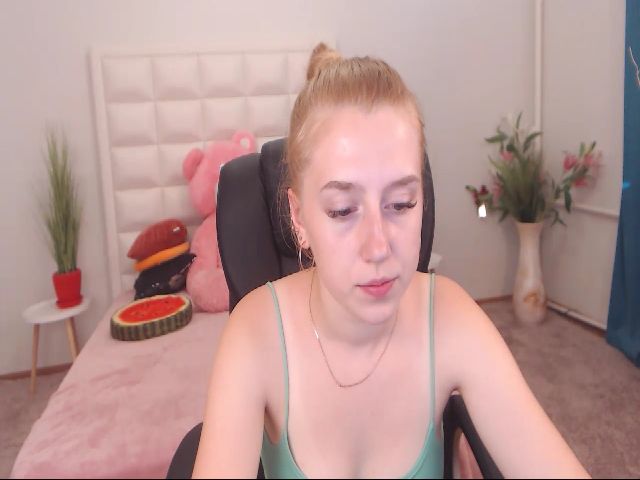 Live sex webcam photo for AshleeSmit #255674043