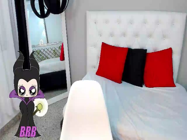 Live sex webcam photo for Eva_Watson #256375312