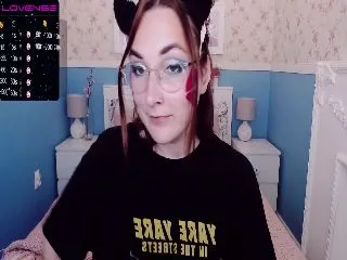 Live sex webcam photo for WinonaCooper #251801697
