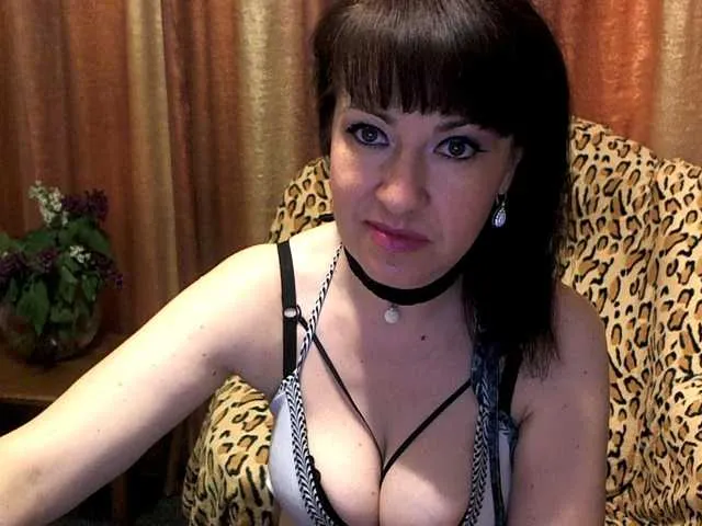 Live sex webcam photo for Milf4you #242948590