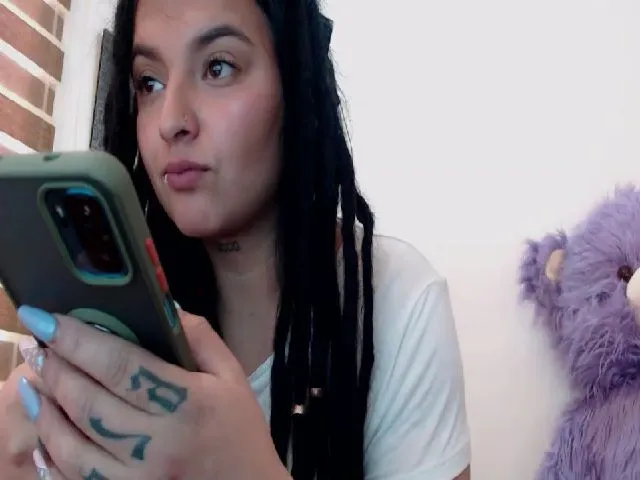 Live sex webcam photo for NinaFeliu #260957217
