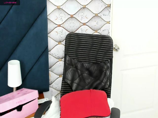 Live sex webcam photo for Anna_cooper #265168761