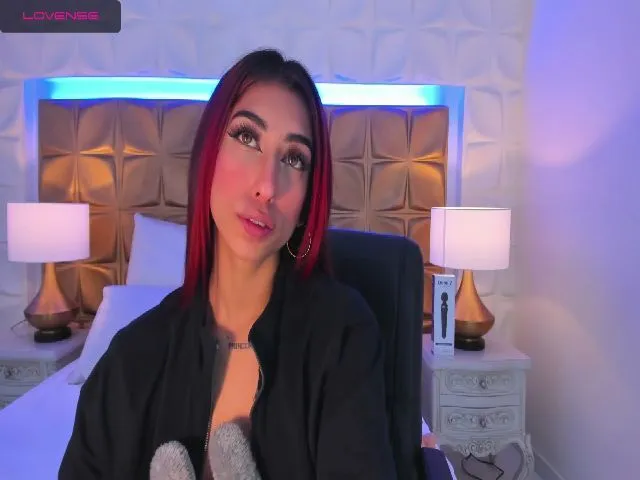 Live sex webcam photo for CandyLaw_ #264919817